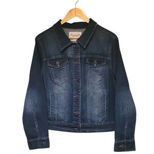 AMERICAN RAG CIE, BLUE DENIM CROP,  BETHANY JACKEY, SIZE XL, NWOT, NEVER WORN.